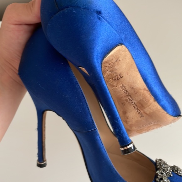 Manolo Blahnik Hangisi - Picture 12 of 12